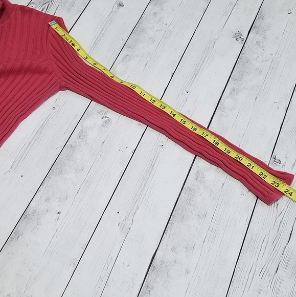 Van Heusen Cable Knit Womens medium sweater Red to pink in color - Picture 3 of 8